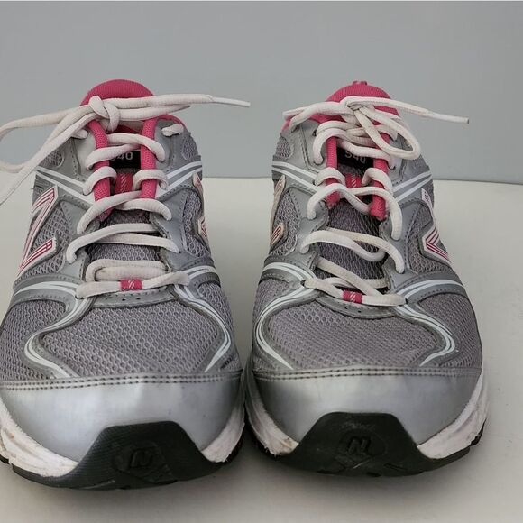 New Balance 540 running shoe pink woman's size 10 - Picture 2 of 7